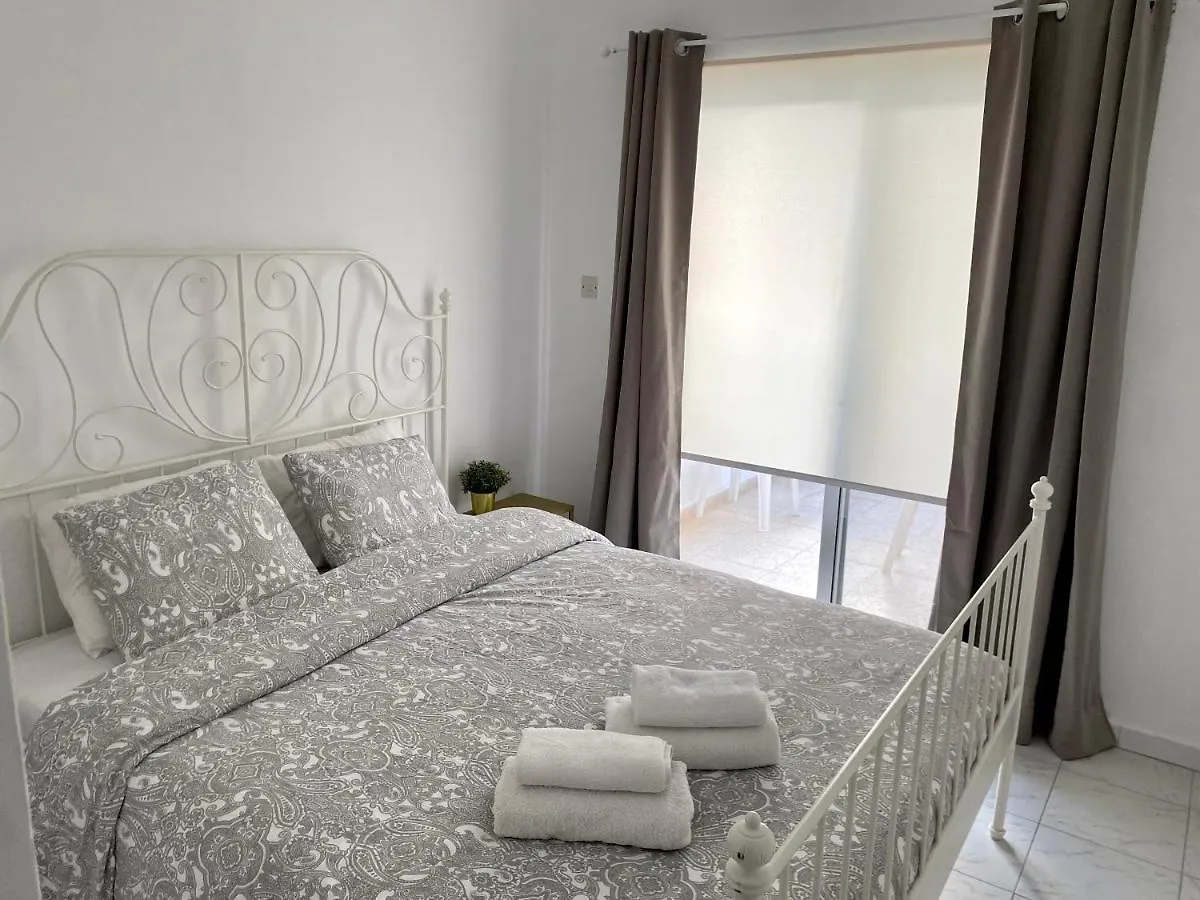 Appartamento Kontheo Elli Ground Apt 2 Near The Beach Larnaca Cipro